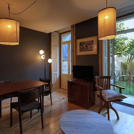 Maison Batalha דירה *